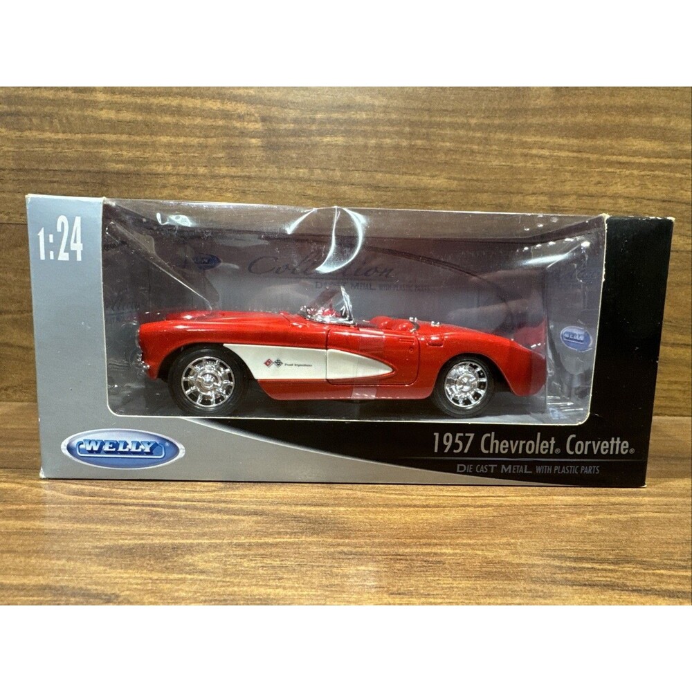 Welly 1/24 Scale 1957 Chevrolet Corvette new in Box